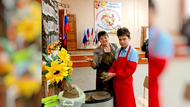 „Mit dem Fahrrad zum Traum“: Die Keramik von Ekaterina Schmidt